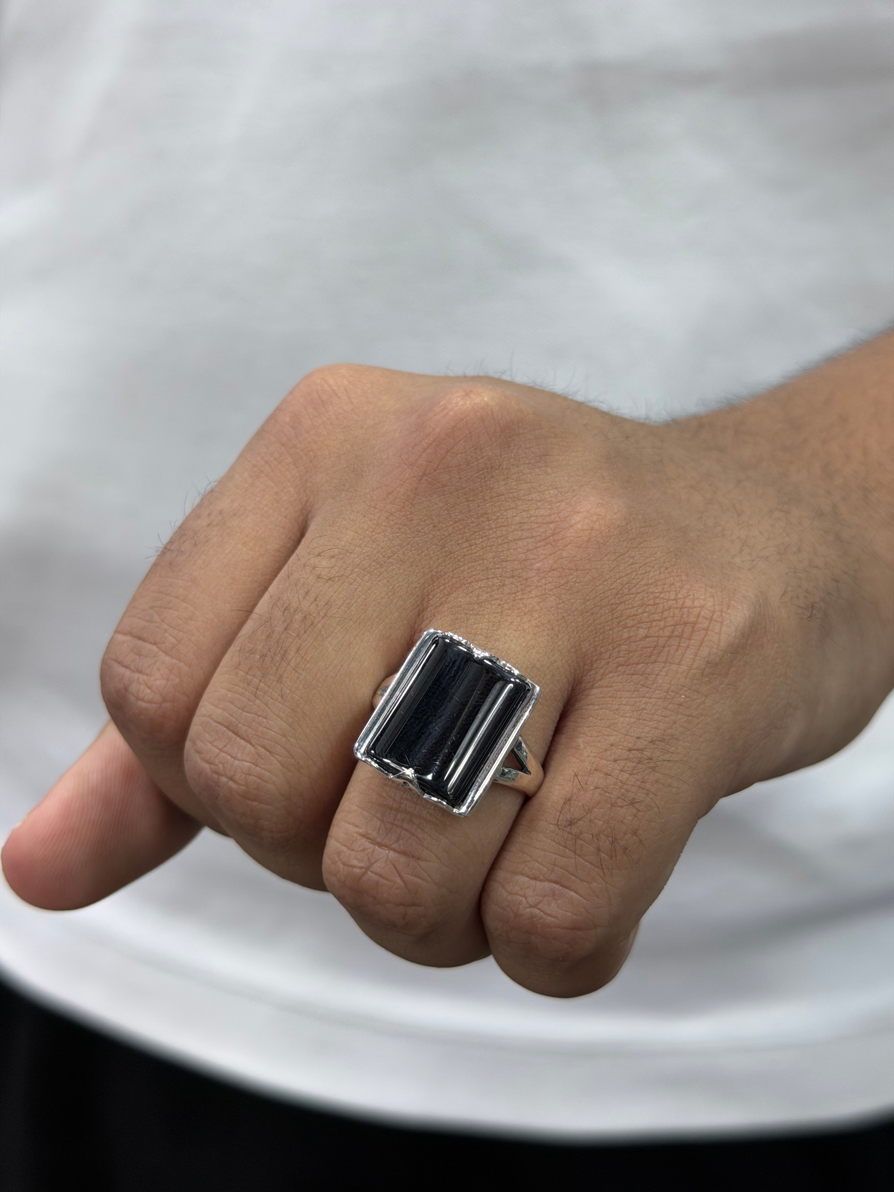 Noir Titan Ring - 925 Silver